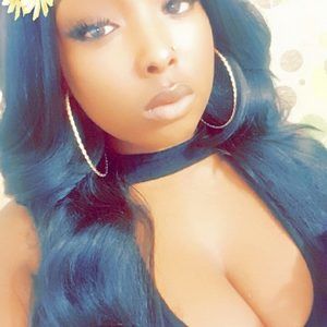 Meet your Posher, Courtney