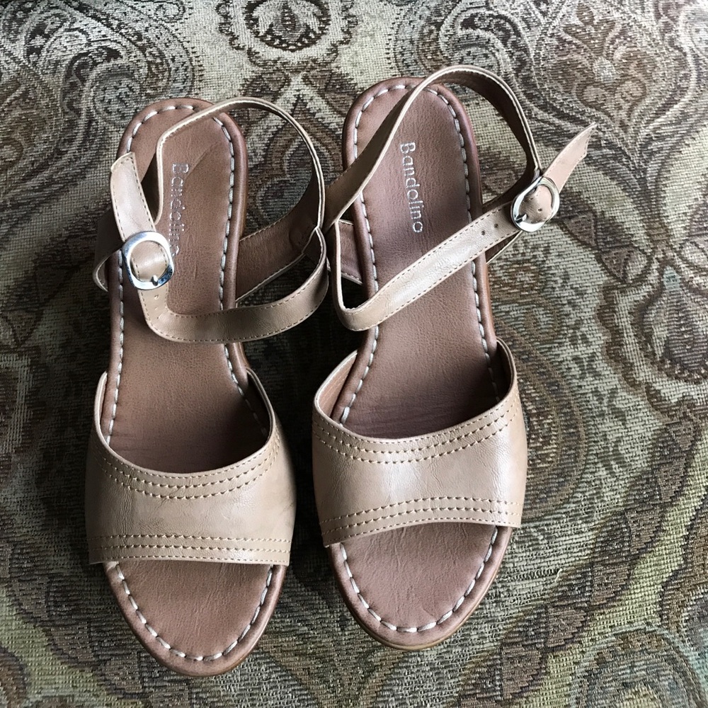 Bandolino wedge sandals