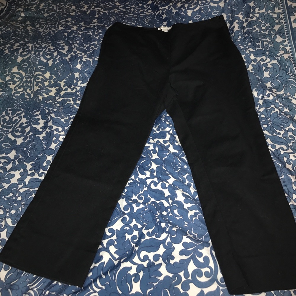 Black cropped stretchy dress pants