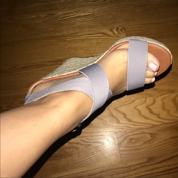 Gray wedge sandals - Picture 2 of 5