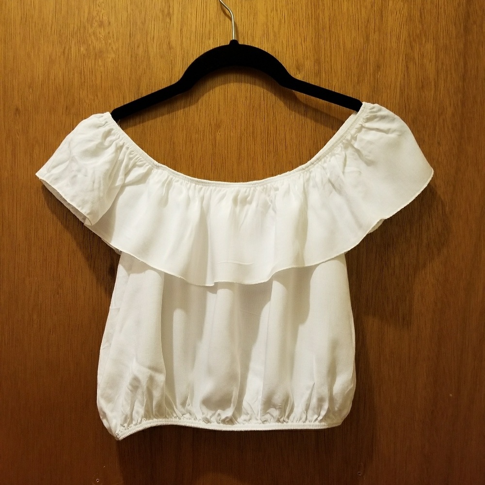 White off the shoulder ruffle crop top