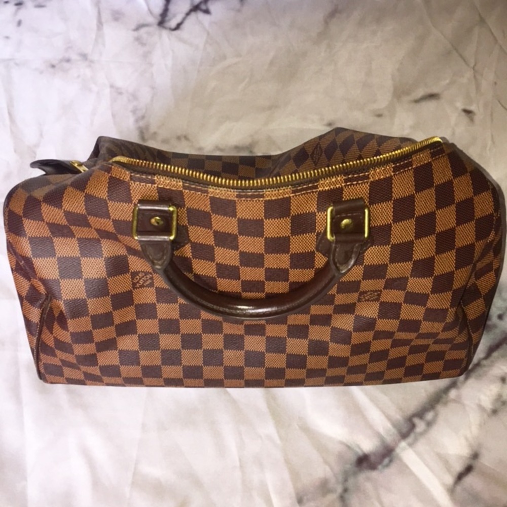 Authentic Louis Vuitton Damier Speedy 35