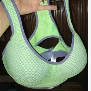 Victoria Secret Sports Bra
