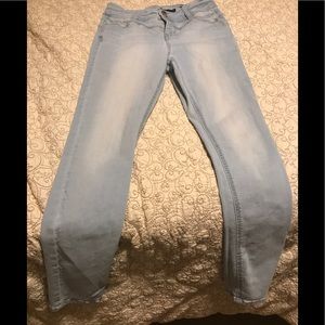Rue 21 size 9/10R skinny jeggings in light wash