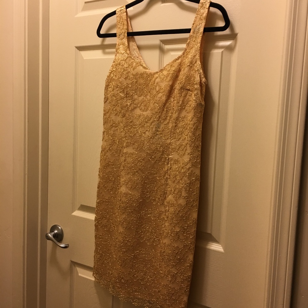 Short golds holiday dress