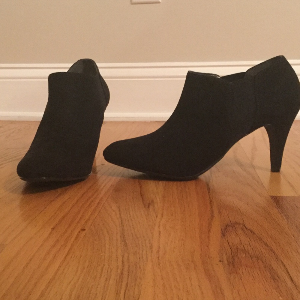 Brand New black shoes