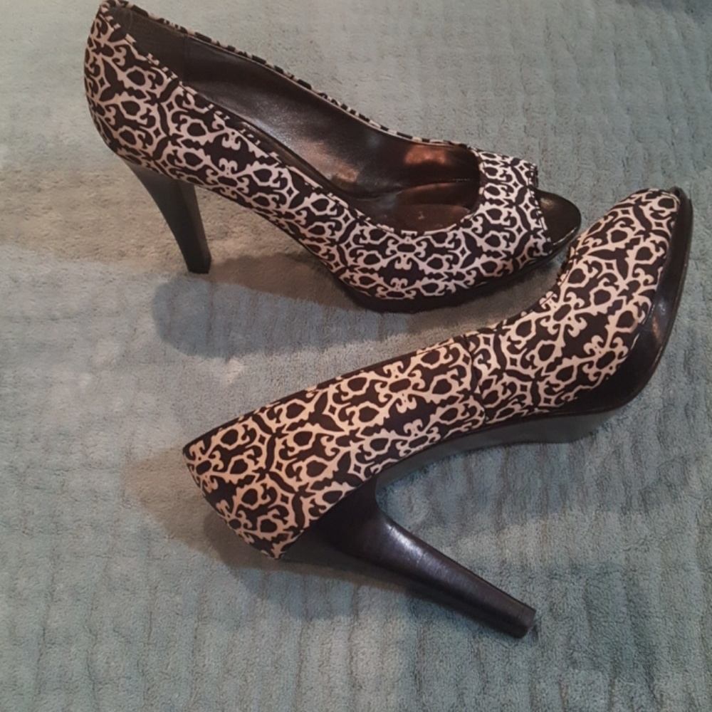 N by Nicole Miller heels