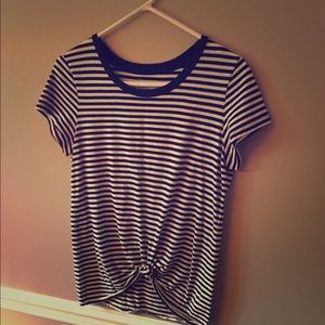 Gap striped essential crew T.