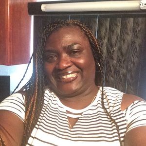 Meet your Posher, Jeanette
