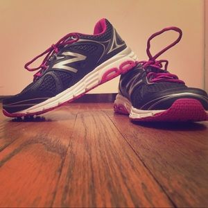 Fuschia / pink New balance shoes!😁