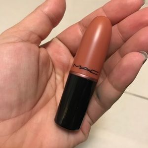 Mac lipstick in velvet teddy