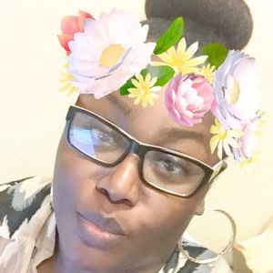 Meet your Posher, Maeisha