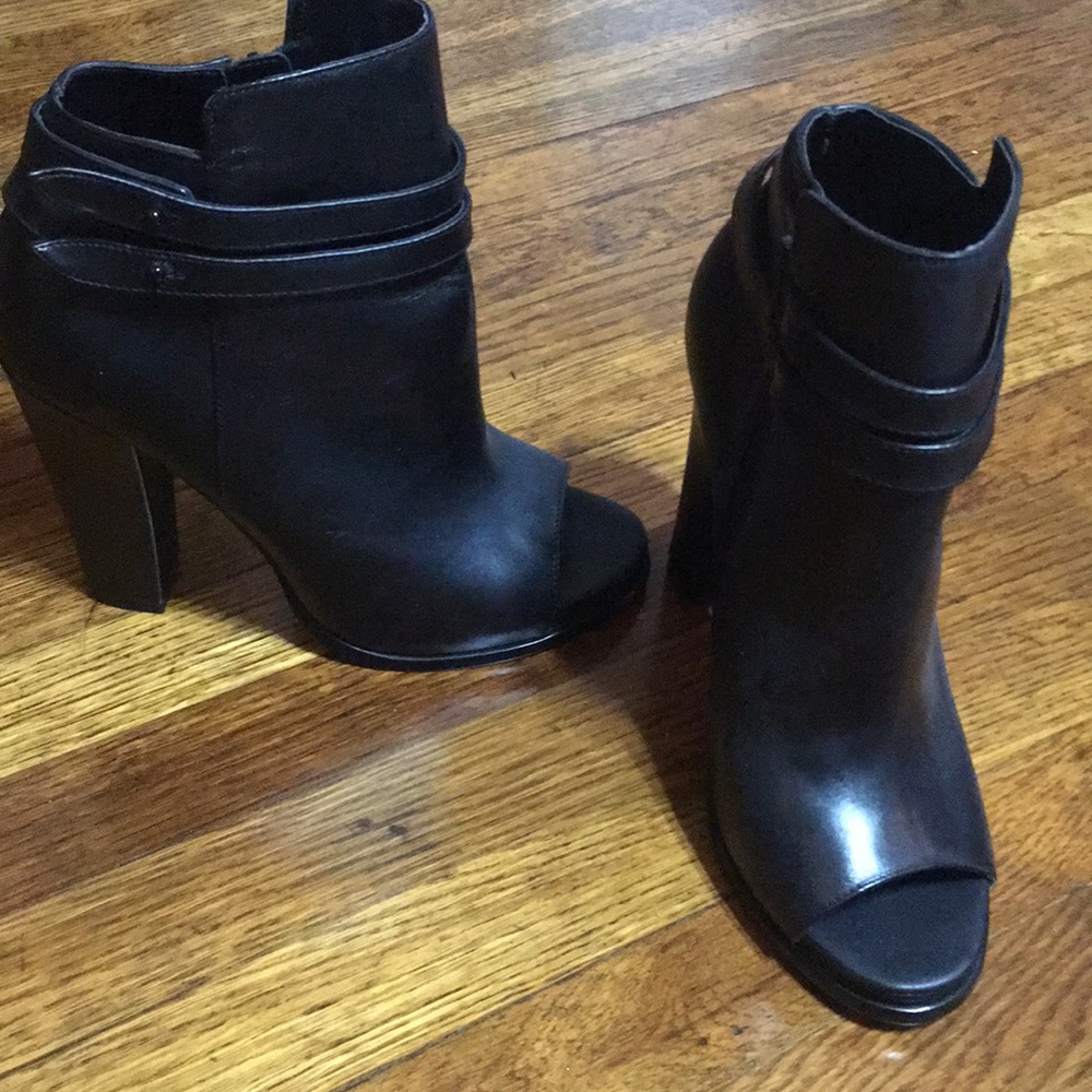 Steve Madden peep toe booties