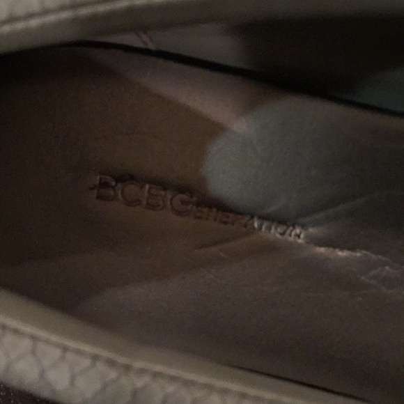 BCBGeneration GREY SLIP ON SNEAKERS. SIZE 8 - Picture 8 of 8