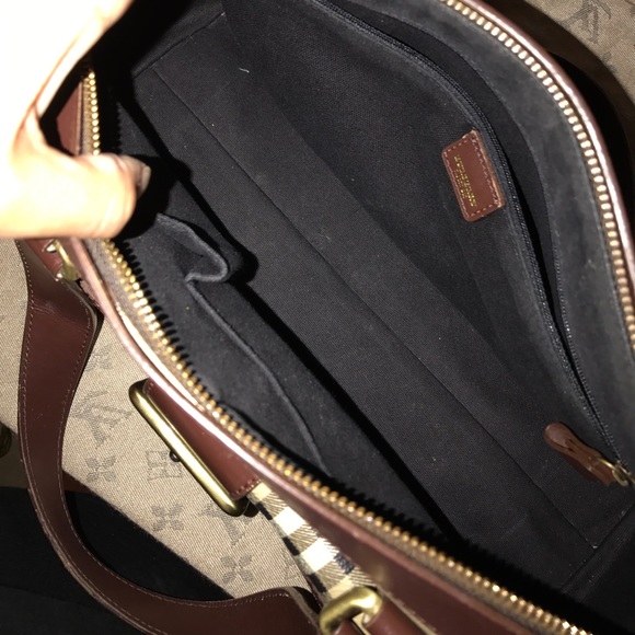 SOLD 🚫🚫🚫Burberry London Shoulder Bag - Picture 8 of 8