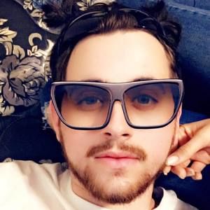 Meet your Posher, Kenneth