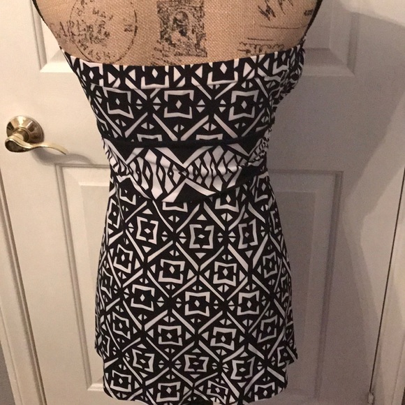 Sexy new top. Never worn. - Picture 2 of 2