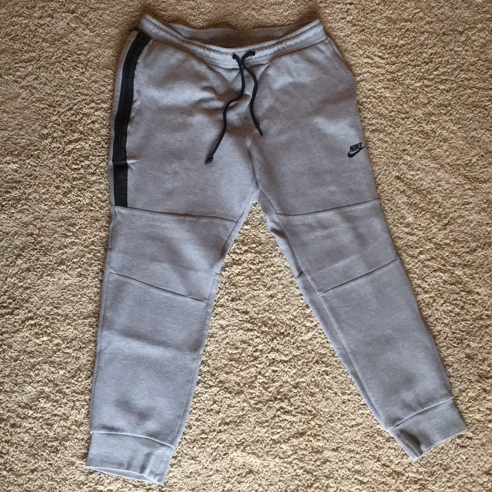 Nike TechFit sweatpants