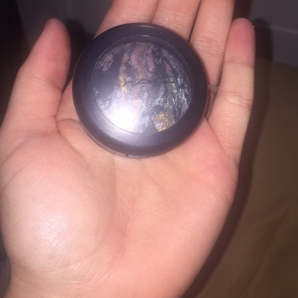 M.A.C eyeshadow!