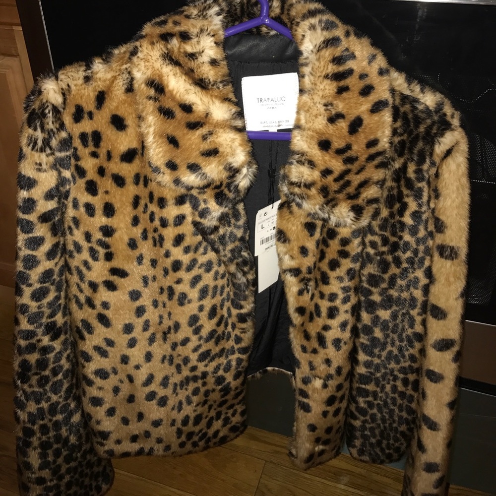 Zara TRAFALUC faux fur jacket
