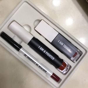 RealHer lipstick set