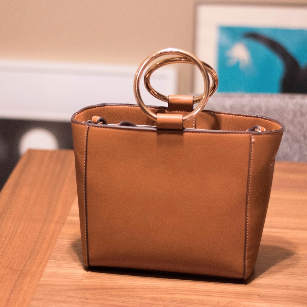 NWOT Mango Ring Handle Bag