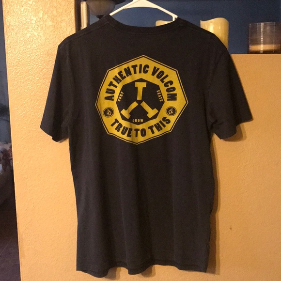 Volcom t-shirt - Picture 2 of 3
