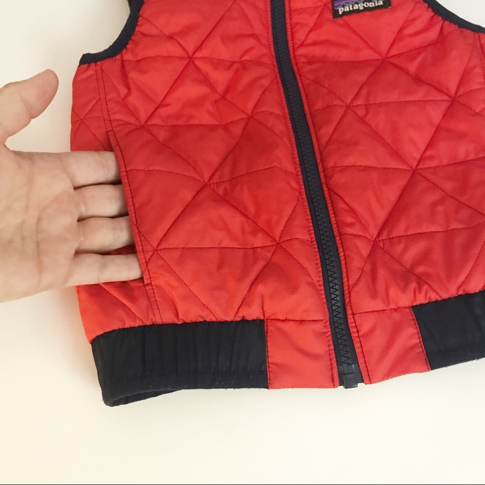 🎉SOLD🎉Patagonia reversible puff ball vest - Picture 3 of 5