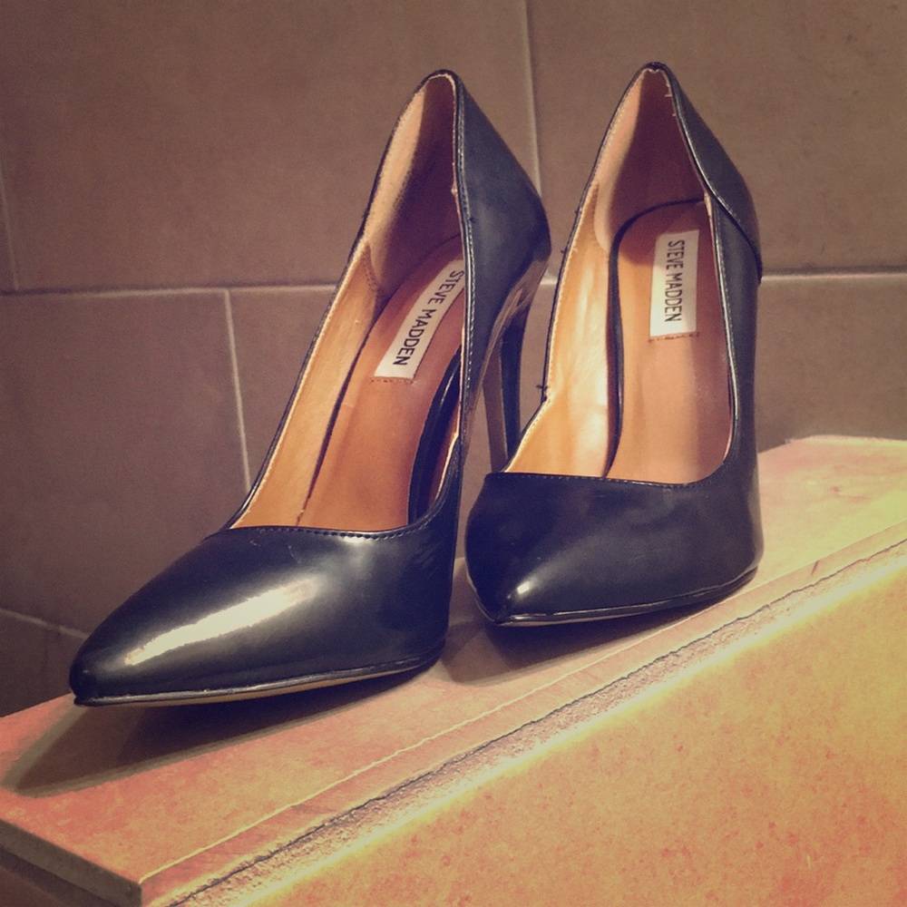 Steve Madden, Black pumps. Size 8.5