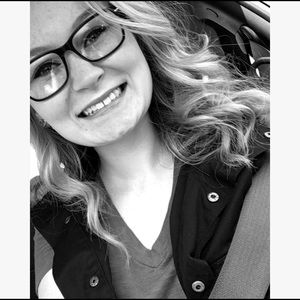 Meet your Posher, Briana