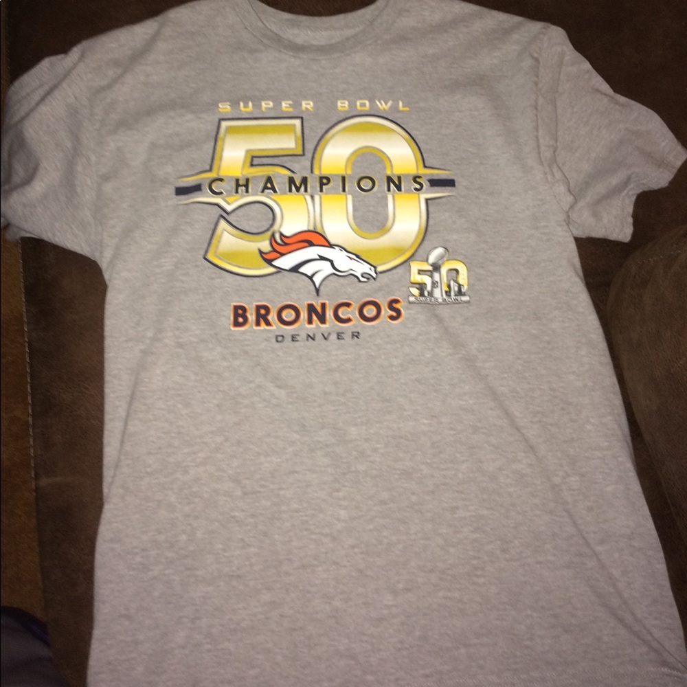 NFL DenverBroncos SuperBowl Champs Tee Size Large