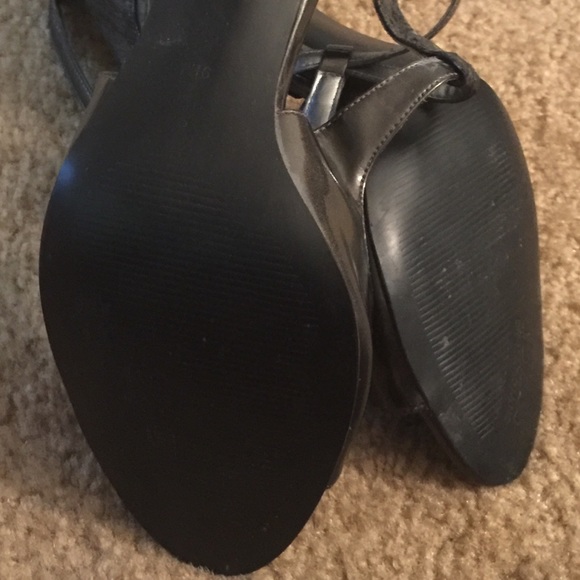 Faux Snake and Charcoal Grey Heels - Picture 6 of 6