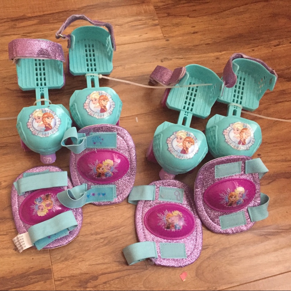 frozen Adjustable Roller skates with knee pads.