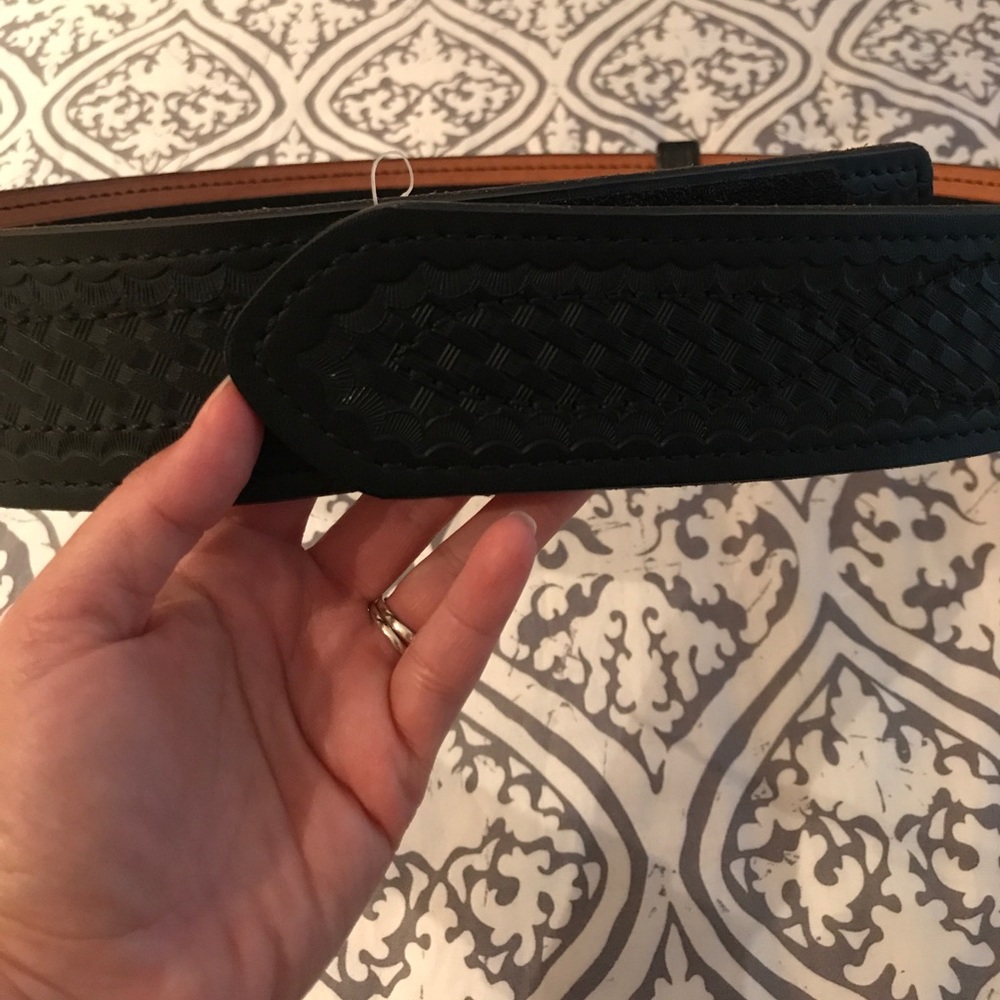 NWT mens belt