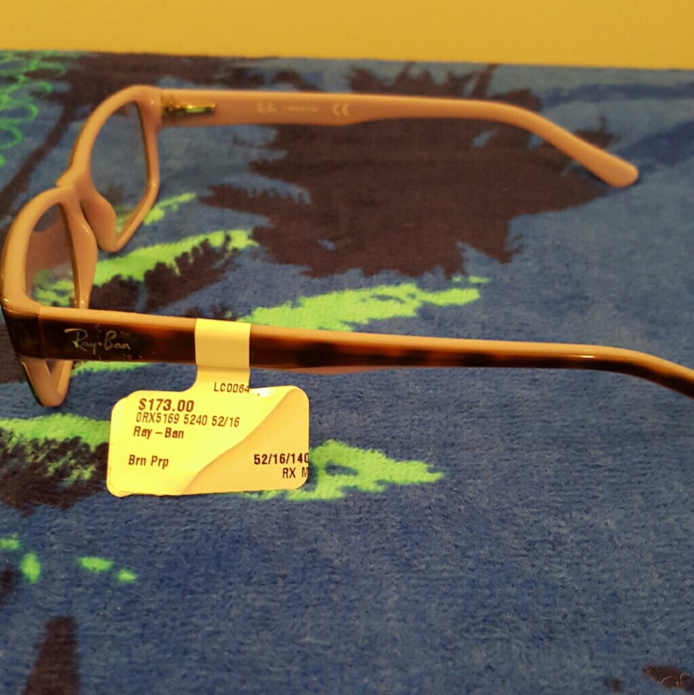 Authentic  Rayban - Picture 2 of 3
