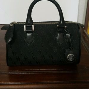 AUTHENIC DOONEY & BOURKE SMALL HANDBAG