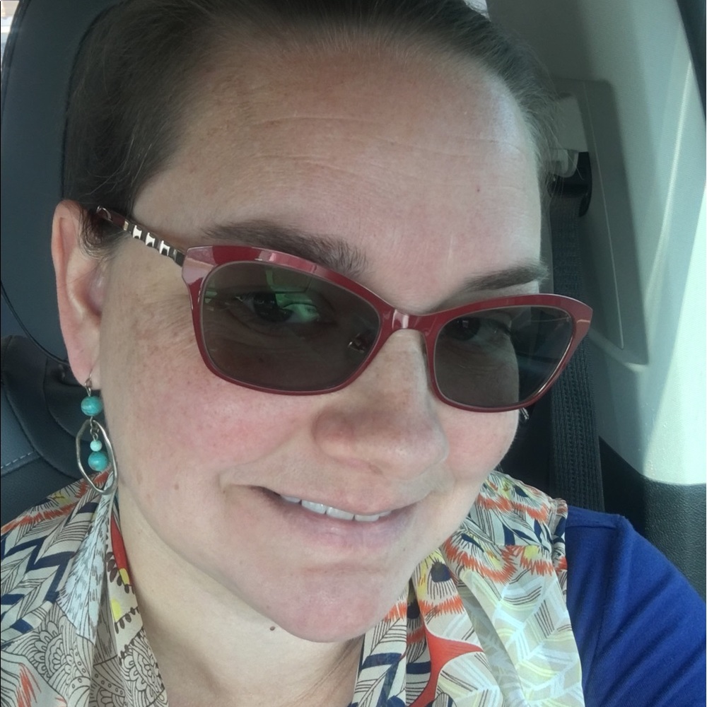 Meet your Posher, Sarah