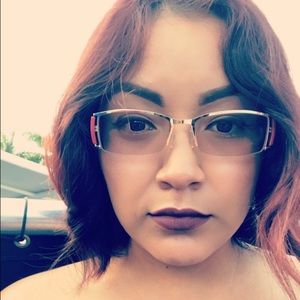 Meet your Posher, Apolonia