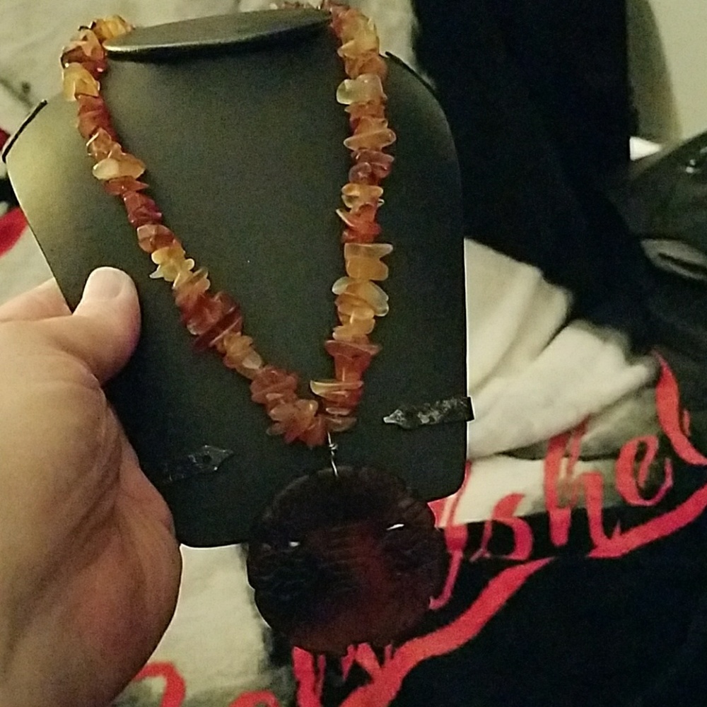 Crystal necklace with pendant