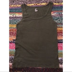 GAP army green ribbed tank