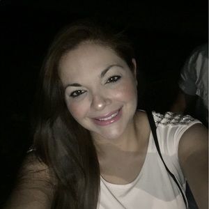 Meet your Posher, Adriana