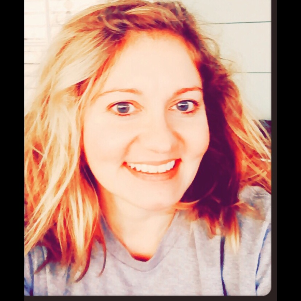 Meet your Posher, Leslie