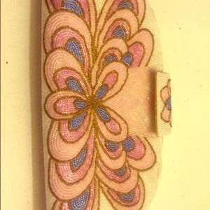 Biz clutch/shoulder bag