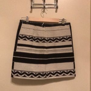 Madewell black and white tribal mini skirt. Size 4