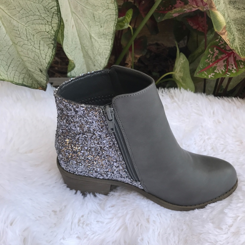 Ladies low chunky heels booties with glittery back - Picture 2 of 8
