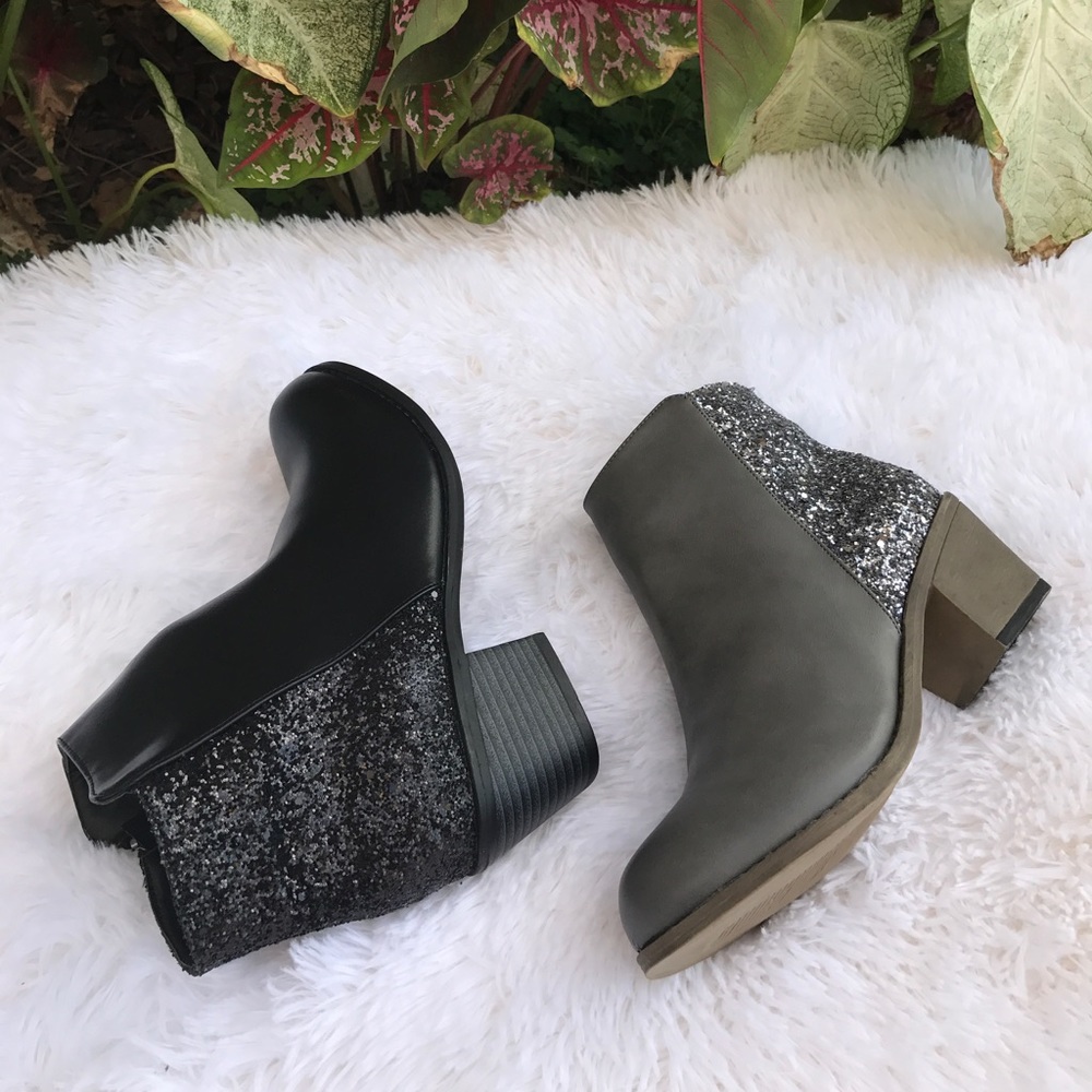 Ladies low chunky heels booties with glittery back - Picture 7 of 8