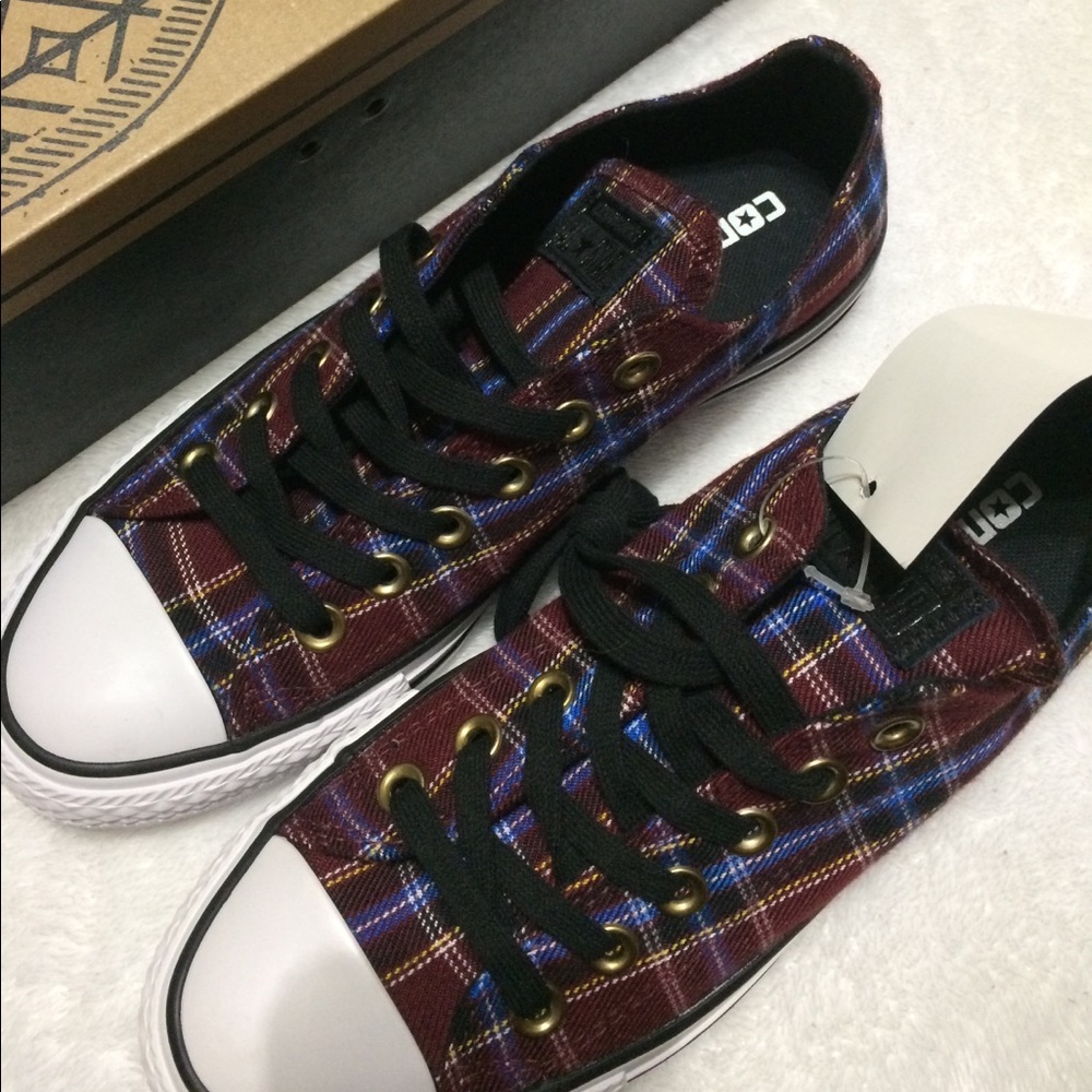 NWT Ox Bordeaux sneakers size 7