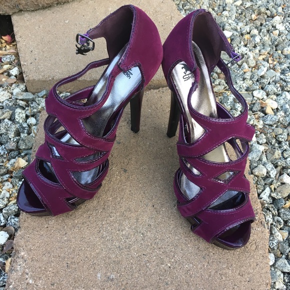 ❌SOLD Shiekh Purple Strappy Sexy Suede Heels 7.5 - Picture 1 of 8