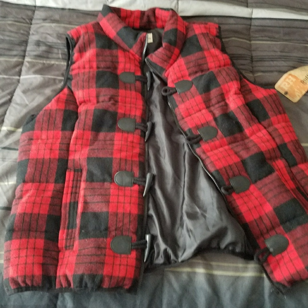 Women's plaid vest size XL