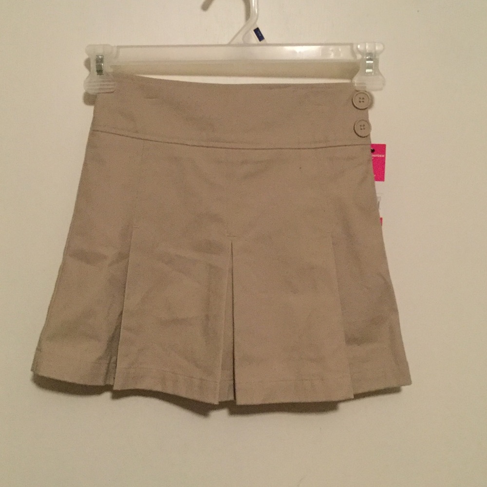 School skort. Size 8